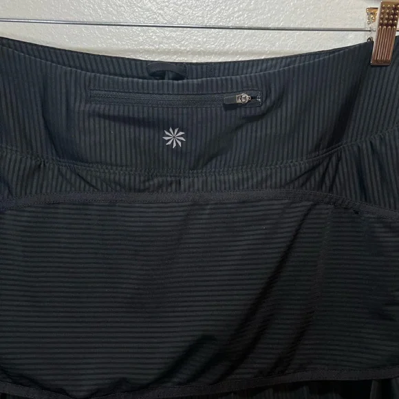 Athleta Women’s Good Match Skort Black Pleated Pocket Skirt Shorts M Tennis Logo - Picture 7 of 15